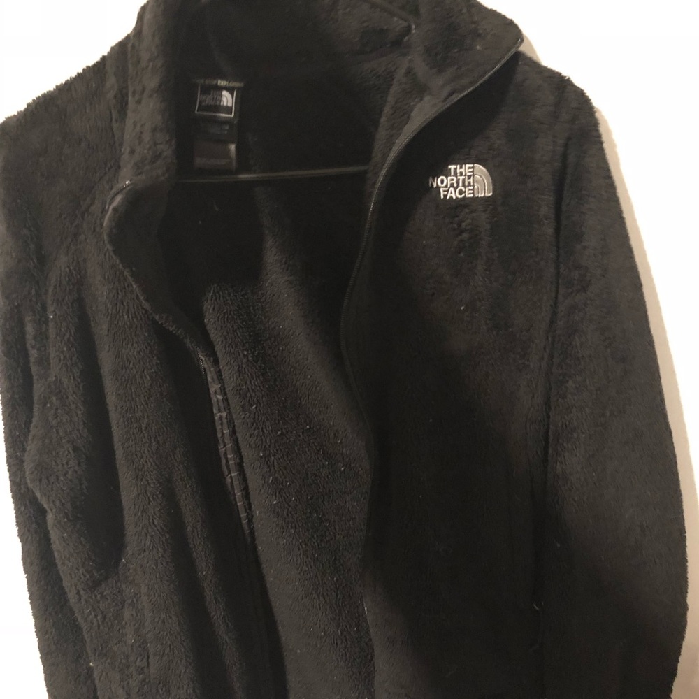 Black north face jacket